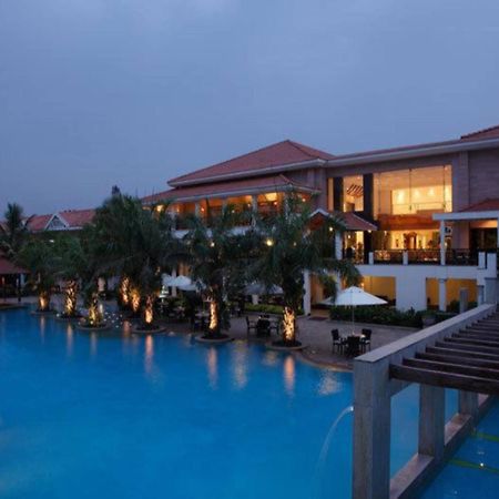 Palm Meadows Resort Bangalore Luaran gambar