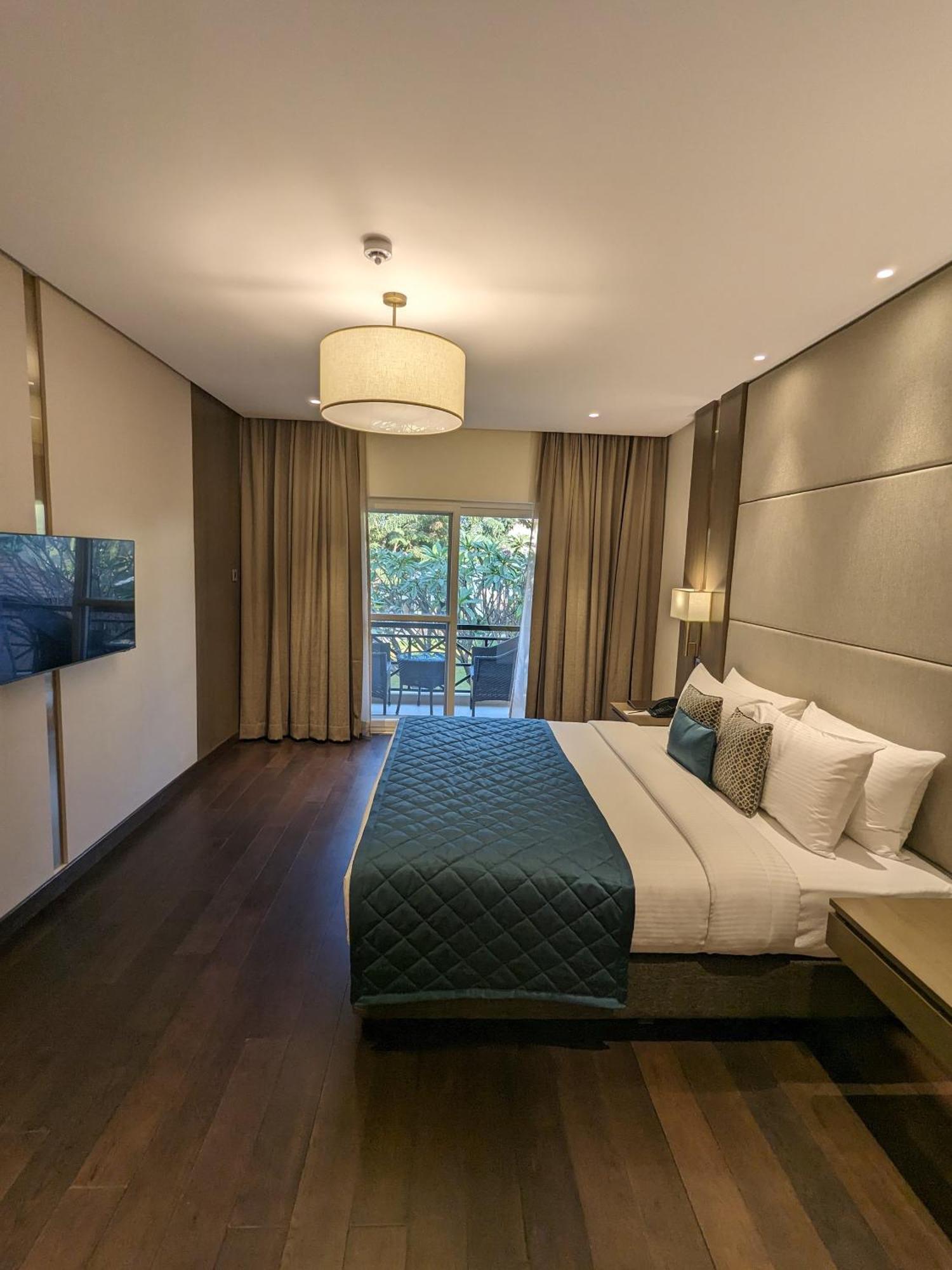 Palm Meadows Resort Bangalore Luaran gambar