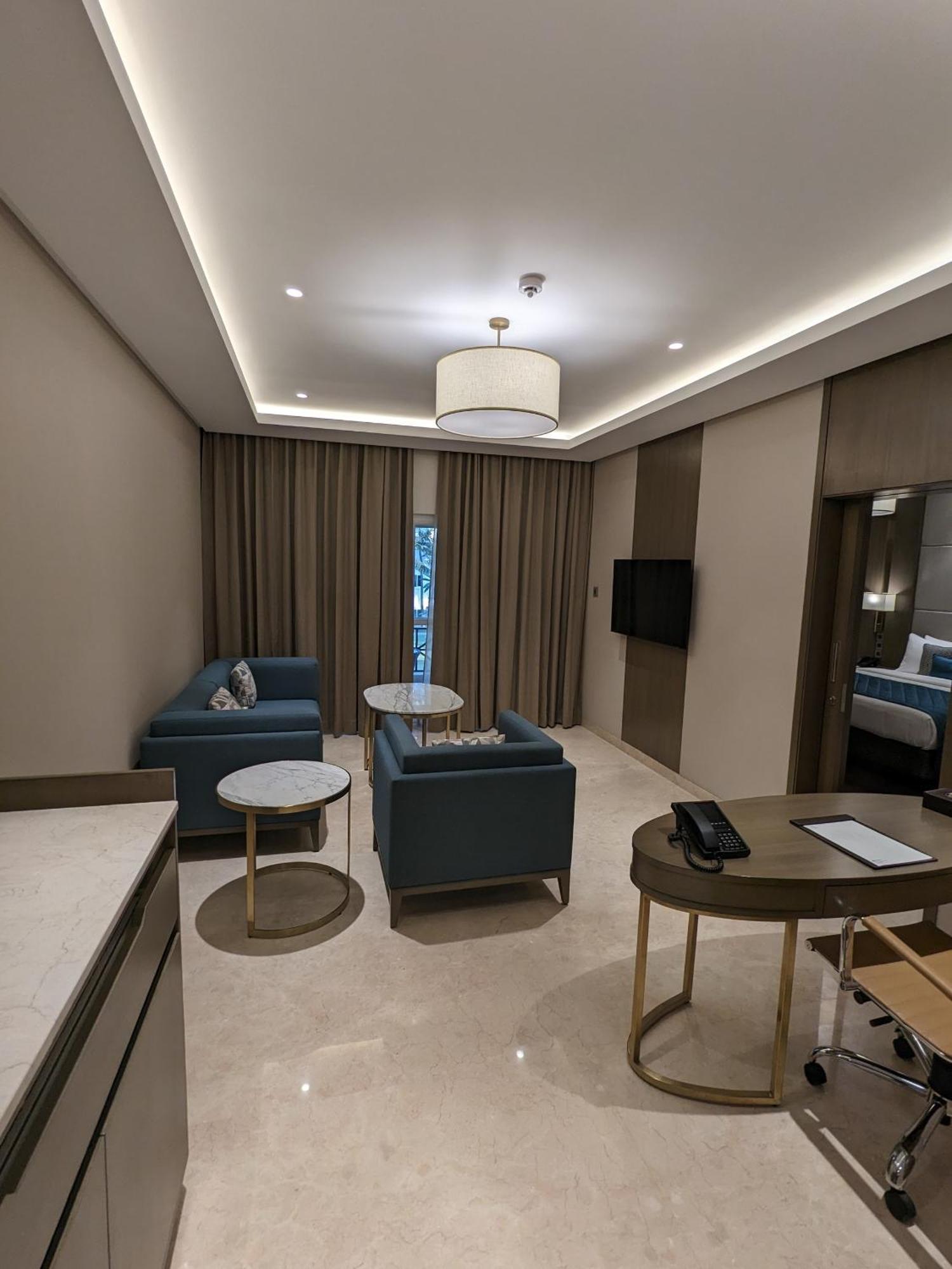 Palm Meadows Resort Bangalore Luaran gambar
