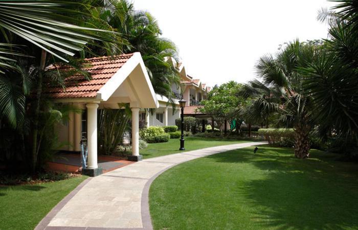 Palm Meadows Resort Bangalore Luaran gambar